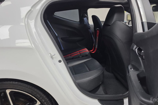 2021 Hyundai Veloster с пробегом 77 182 км