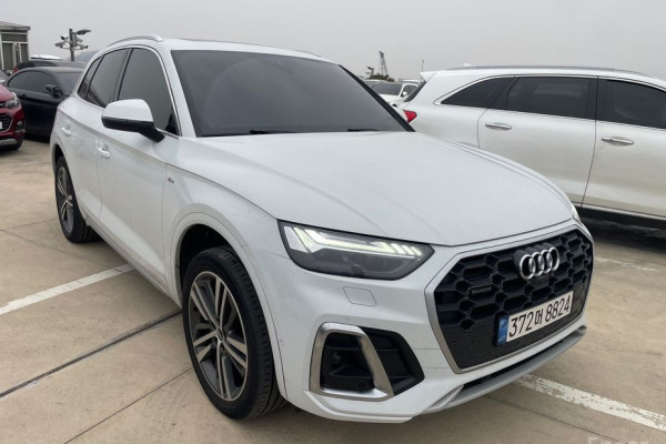 2021 Audi Q5 с пробегом 75 244 км