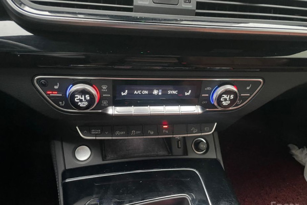 2021 Audi Q5 с пробегом 75 244 км