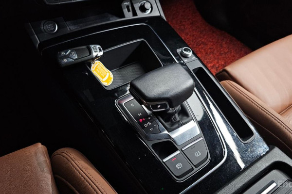 2021 Audi Q5 с пробегом 75 248 км