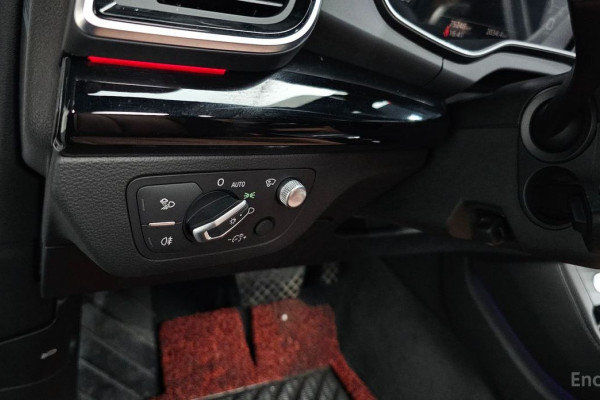 2021 Audi Q5 с пробегом 75 248 км