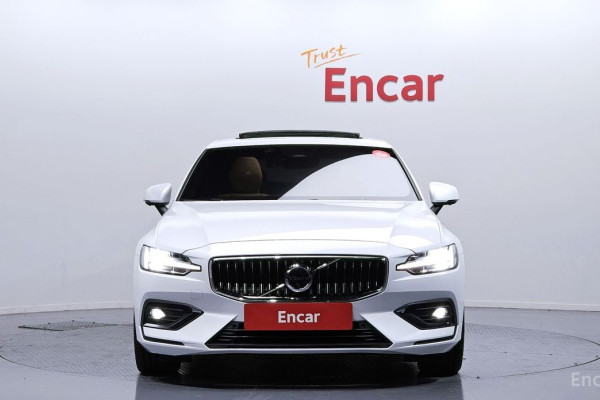 2023 Volvo S60 с пробегом 37 054 км