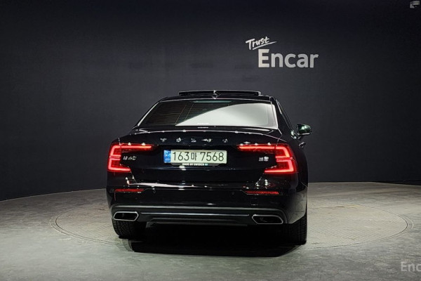 2021 Volvo S60 с пробегом 79 370 км