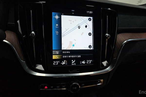 2022 Volvo S60 с пробегом 36 579 км