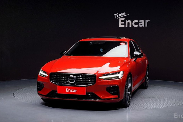 2022 Volvo S60 с пробегом 49 656 км