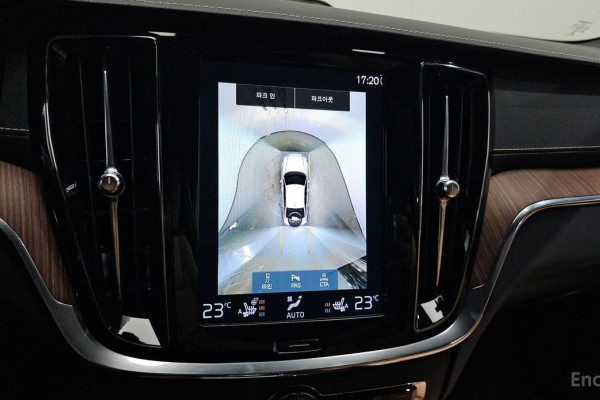 2022 Volvo S60 с пробегом 36 579 км