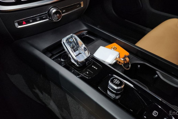 2021 Volvo S60 с пробегом 79 370 км