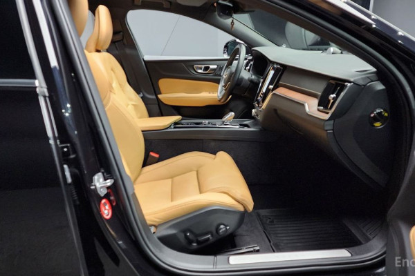 2021 Volvo S60 с пробегом 79 370 км