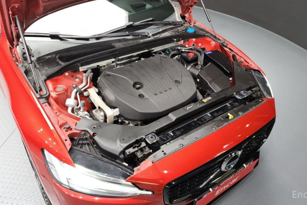 2022 Volvo S60 с пробегом 49 656 км