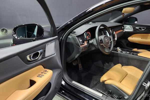 2021 Volvo S60 с пробегом 79 370 км