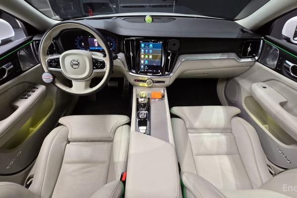 2022 Volvo S60 с пробегом 20 358 км