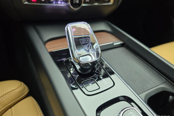 2023 Volvo S60 с пробегом 28 603 км