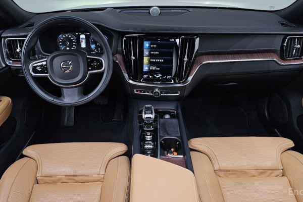 2021 Volvo S60 с пробегом 53 691 км