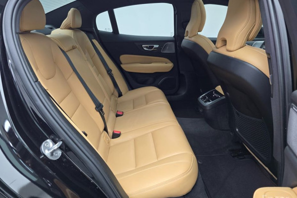 2023 Volvo S60 с пробегом 28 603 км