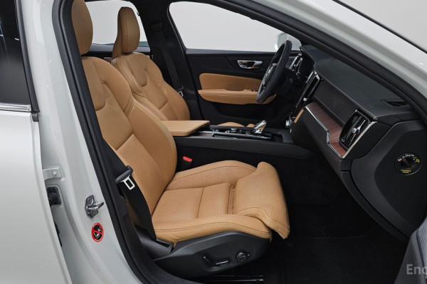 2021 Volvo S60 с пробегом 53 691 км