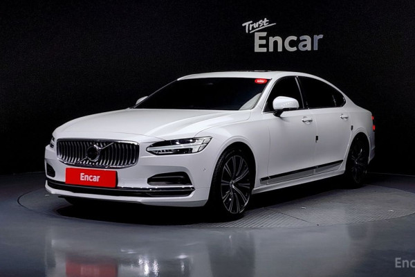 2022 Volvo S90 с пробегом 32 301 км
