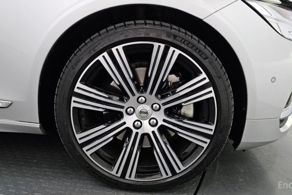 2021 Volvo S90 с пробегом 39 305 км