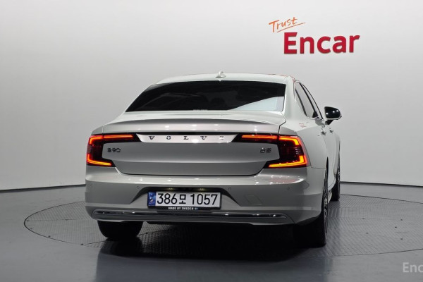 2021 Volvo S90 с пробегом 53 949 км