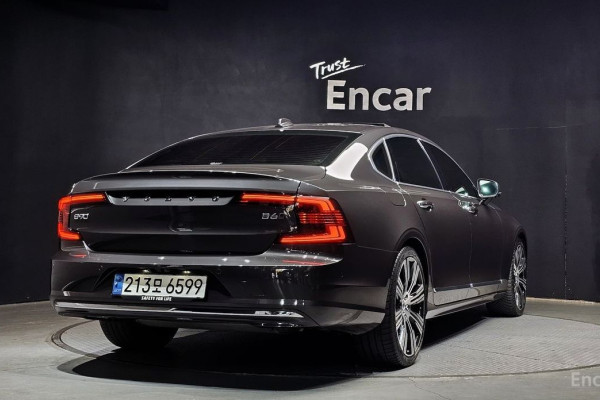 2023 Volvo S90 с пробегом 86 040 км