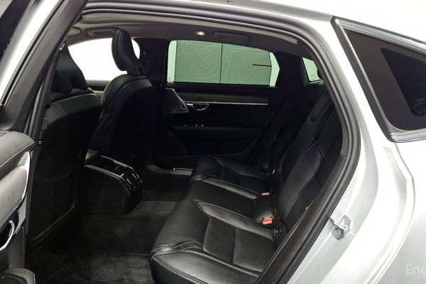 2021 Volvo S90 с пробегом 39 305 км