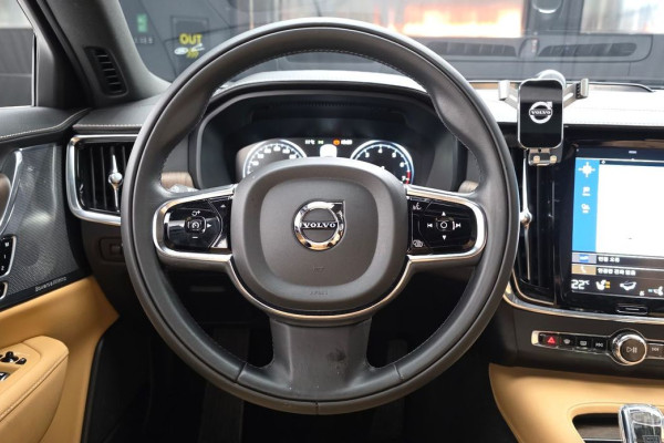 2021 Volvo S90 с пробегом 53 949 км