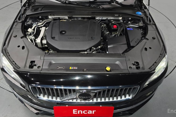 2022 Volvo S90 с пробегом 94 674 км