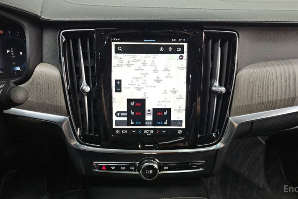 2021 Volvo S90 с пробегом 39 305 км