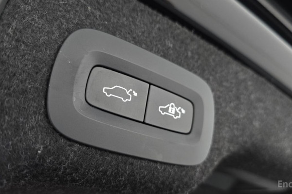 2022 Volvo S90 с пробегом 94 674 км