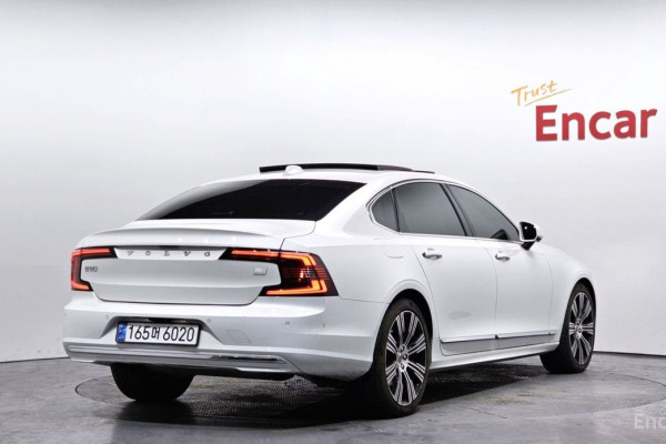 2022 Volvo S90 с пробегом 41 941 км