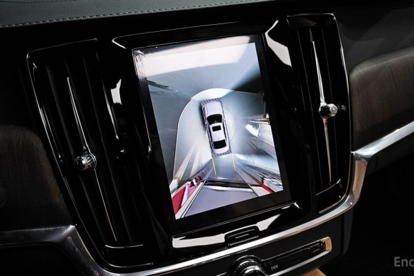 2022 Volvo S90 с пробегом 32 440 км