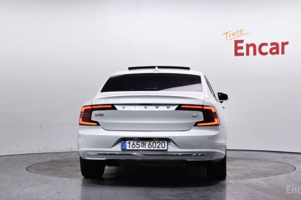 2022 Volvo S90 с пробегом 41 941 км
