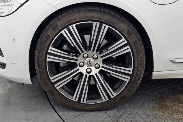 2022 Volvo S90 с пробегом 41 941 км