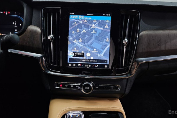 2022 Volvo S90 с пробегом 52 283 км