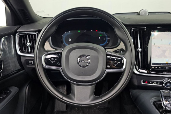 2022 Volvo S90 с пробегом 41 941 км