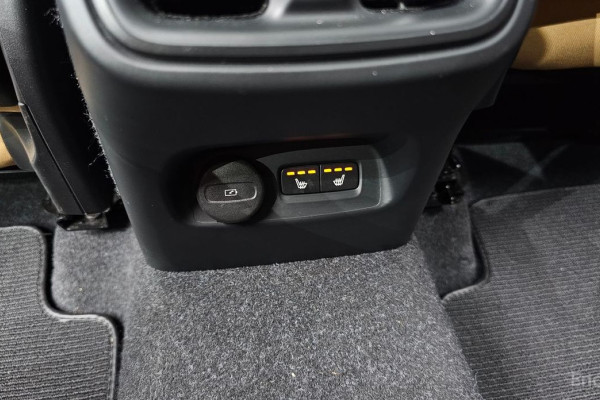 2020 Volvo XC40 с пробегом 32 185 км