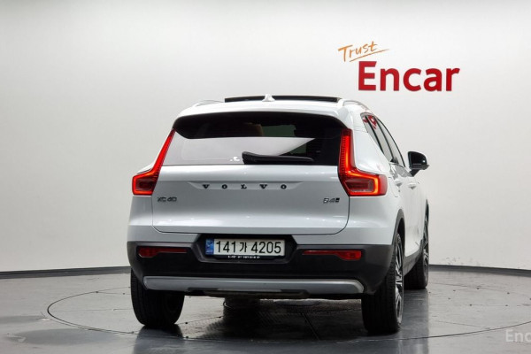 2021 Volvo XC40 с пробегом 54 224 км