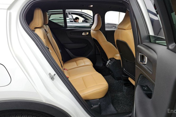 2021 Volvo XC40 с пробегом 72 772 км