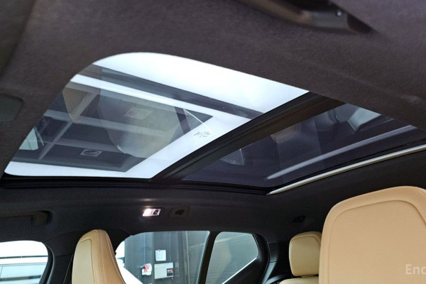 2021 Volvo XC40 с пробегом 72 772 км