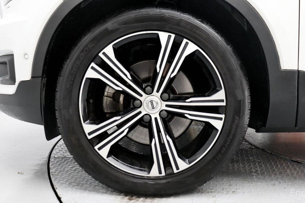 2020 Volvo XC40 с пробегом 59 563 км