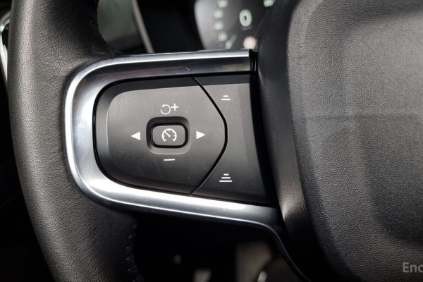 2019 Volvo XC40 с пробегом 66 568 км