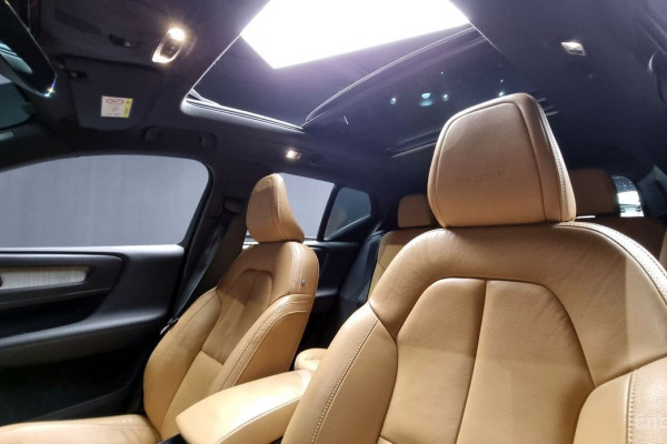 2019 Volvo XC40 с пробегом 66 568 км