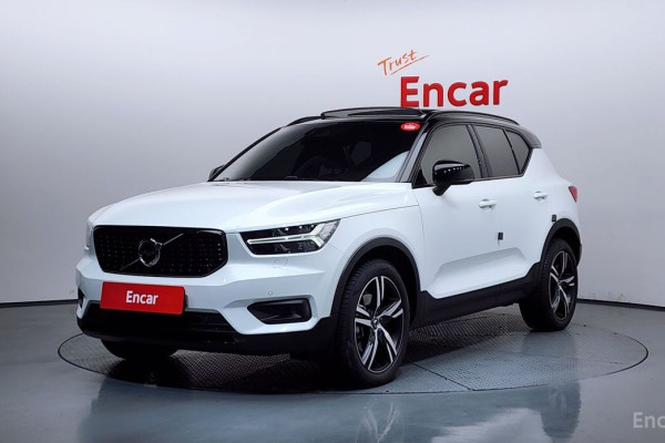 2021 Volvo XC40 с пробегом 31 524 км