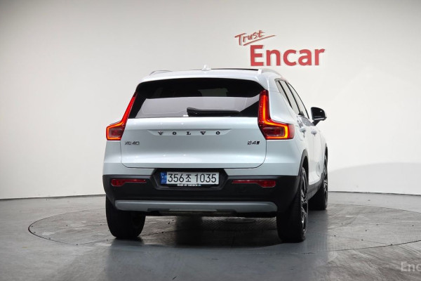 2020 Volvo XC40 с пробегом 53 393 км