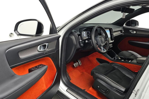 2020 Volvo XC40 с пробегом 68 428 км