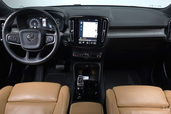 2020 Volvo XC40 с пробегом 53 393 км