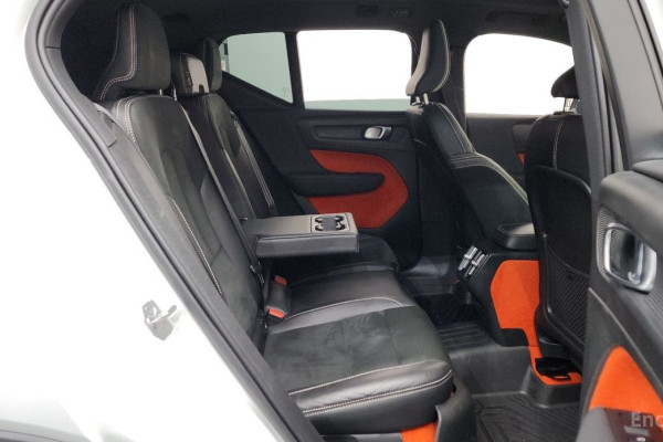 2021 Volvo XC40 с пробегом 31 524 км