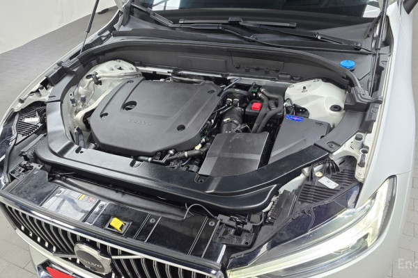 2021 Volvo XC60 с пробегом 91 843 км