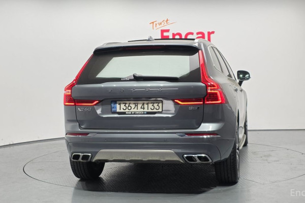 2021 Volvo XC60 с пробегом 55 341 км