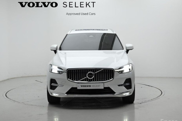 2023 Volvo XC60 с пробегом 21 936 км