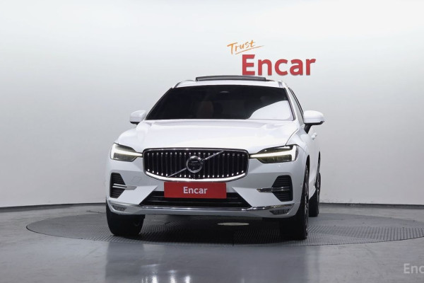 2023 Volvo XC60 с пробегом 70 751 км